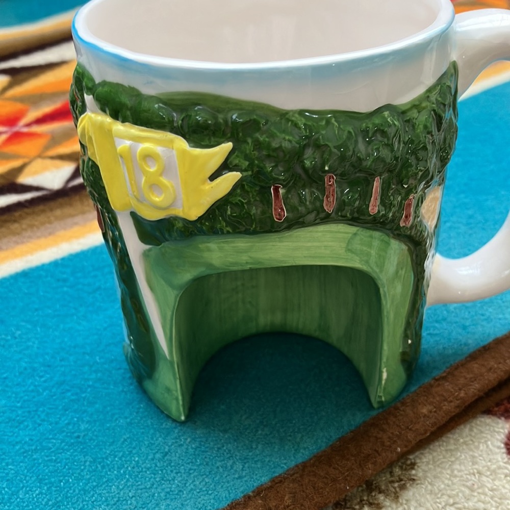 VINTAGE SWANK PUTTER CUP GANZ FIGURINE LASER ETCHED 3 D CUBE HAND PAINTED MUG - Picture 10 of 17